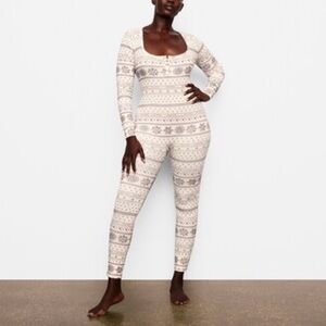 SKIMS Cream and Black Patterned Pajamas